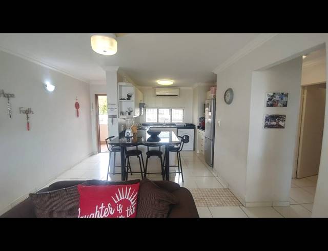 2 BEDROOM APARTMENT FOR SALE IN UMHLANGA CENTRAL